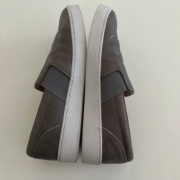 Vionic 'Demetra' Women's 8 Slip On Sneaker Gray Leather Comfort Shoe - Picture 7 of 9